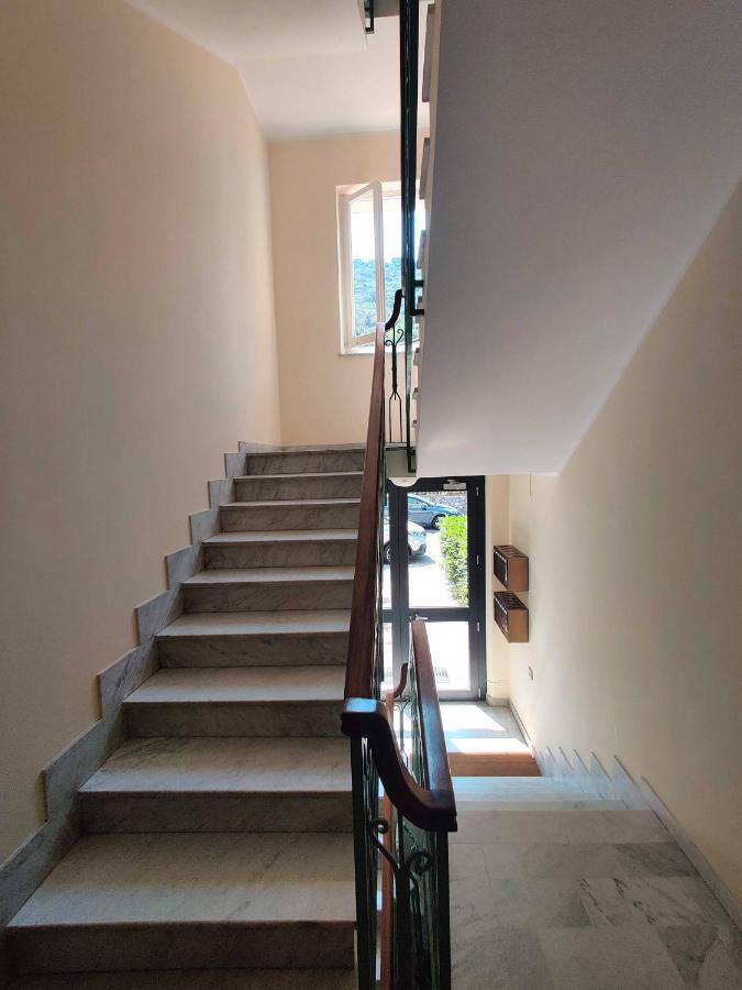 Sotto Il Cielo Apartment Finale Ligure Luaran gambar